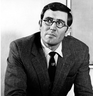 James Bond (George Lazenby) disguised as Sir Hilary Bray