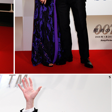Daniel Craig with girlfriend Satsuki Mitchell in Tokyo
