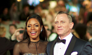 Naomie Harris (Eve in Skyfall) with Daniel Craig 