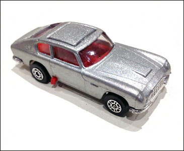 Aston Martin DB6 (1970) Corgi Junior 1001