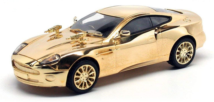 Corgi CC07505 Aston Martin V12 Vanquish gold-plated edition