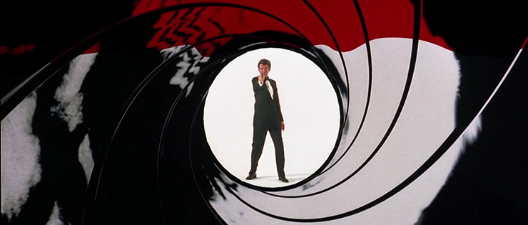 PIERCE BROSNAN GoldenEye (1995)