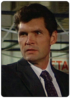 Ed Killifer played by Everett McGill