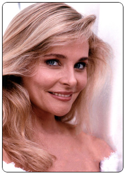 Della Churchill played by Priscilla Barnes