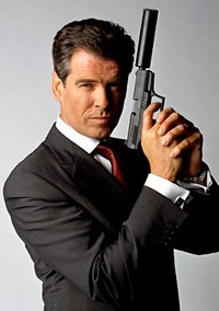 James Bond (Pierce Brosnan) 
