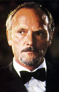 Aristotle Kristatos (Julian Glover)