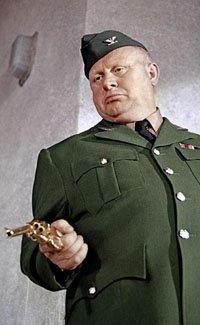 Auric Goldfinger (Gert Frobe)