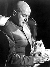 Ernst Stavro Blofeld (Telly Savalas)