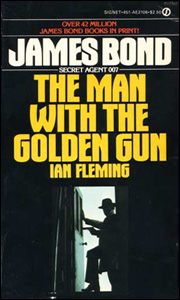 THE MAN WITH THE GOLDEN GUN Signet Paperback reprint