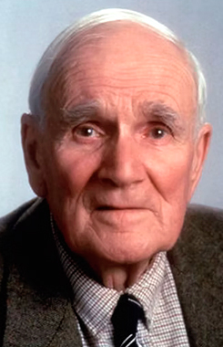 Desmond Llewelyn as Q