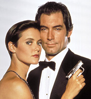 Carey Lowell and Timothy Dalton in Licence To Kill (1989)