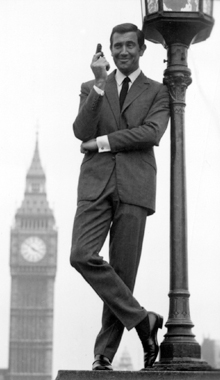 George Lazenby as James Bond 007 - On Her Majesty's Secret Service