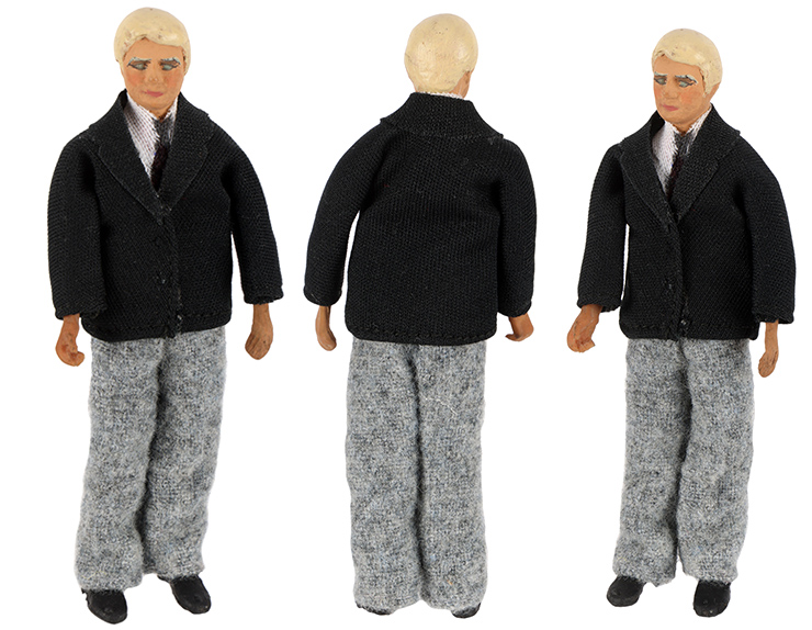 Lot #231 - 1:16-scale Zorin Model Miniature Figure A View To A Kill (1985)