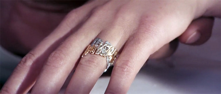 Diana Ring wears the ‘All the Time in the World’ wedding ring in On Her Majesty's Secret Service (1969)