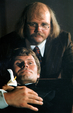 Putter Smith as Mr Kidd & Bruce Glover as Mr Wint